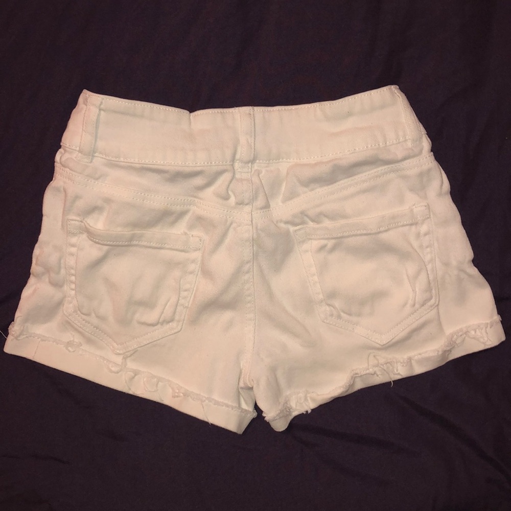 Shorts - Picture 3 of 4
